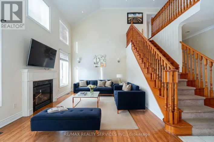 52 MOUNT ROYAL CIRCLE, Brampton