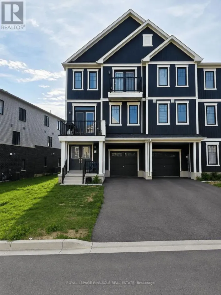 52 NORWICH CRESCENT, Haldimand