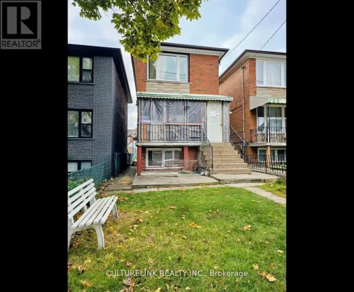 52 PALMERSTON AVENUE, Toronto