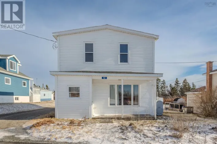 52 Pepperell Street, Louisbourg