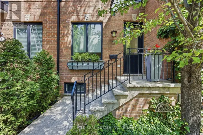 52 SHAFTESBURY AVENUE, Toronto