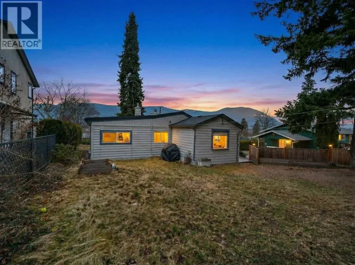 520 6 Street SE, Salmon Arm