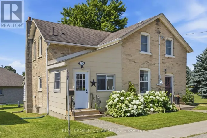 520 ELMA STREET W, North Perth