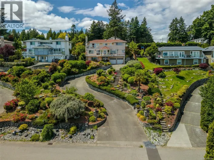 5200 Polson Terr, Saanich