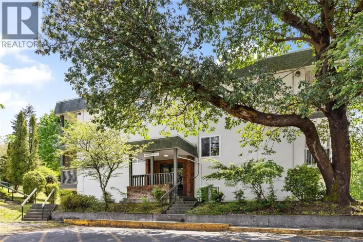 5201 999 Bowen Rd, Nanaimo