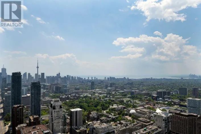 5202 - 50 YORKVILLE AVENUE, Toronto