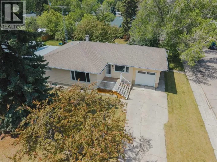 5202 56 Avenue, Olds