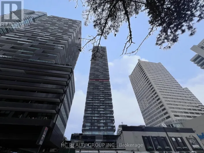 5203 - 8 EGLINTON AVENUE E, Toronto