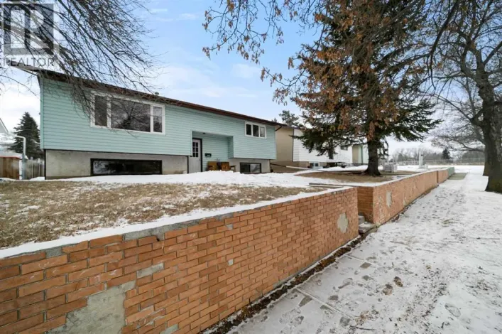5205 57 Street, Camrose