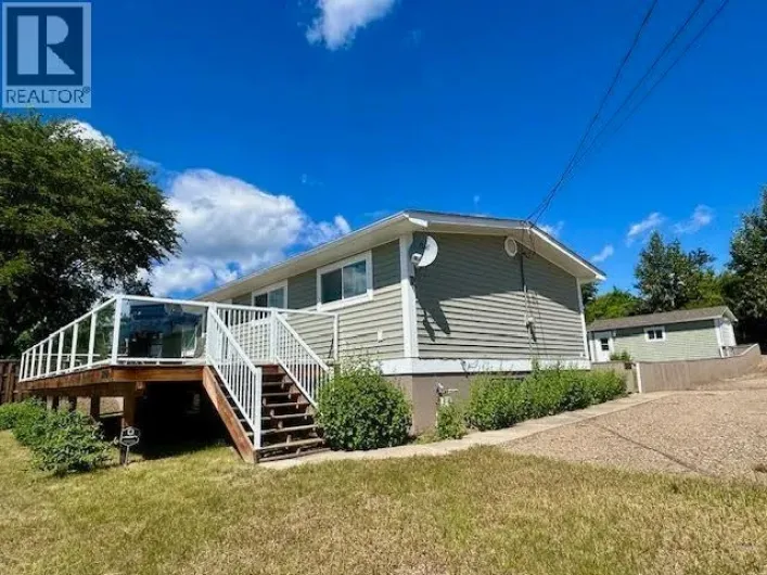 5208 W 54 AVENUE, Fort Nelson