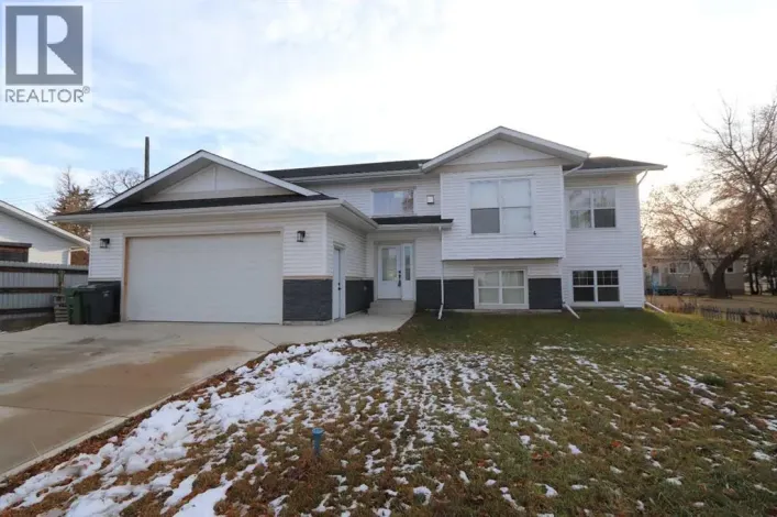 5209 57 Avenue, Ponoka