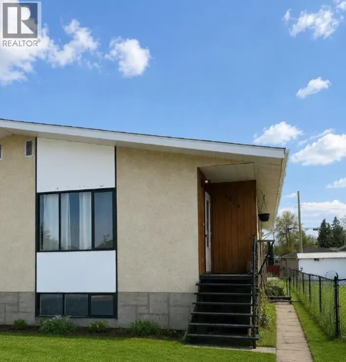 5209 60 Avenue, Ponoka