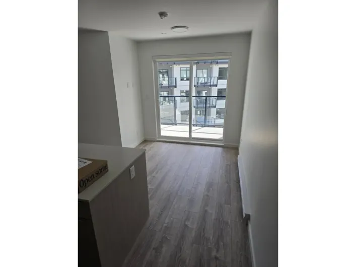 521 13968 LAUREL DRIVE, Surrey