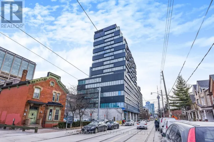 521 - 195 MCCAUL STREET, Toronto