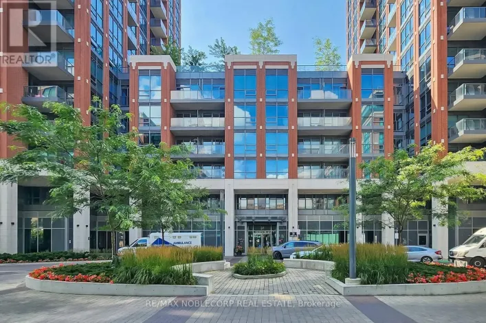 521 - 31 TIPPETT ROAD, Toronto