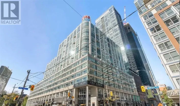 521 - 36 BLUE JAYS WAY, Toronto