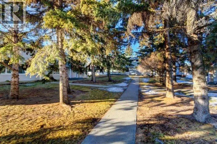 521, 4525 31 Street SW, Calgary