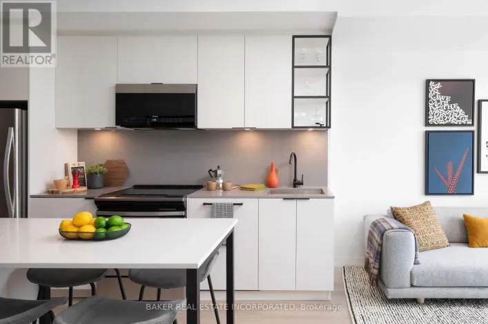 521 - 740 DUPONT STREET, Toronto