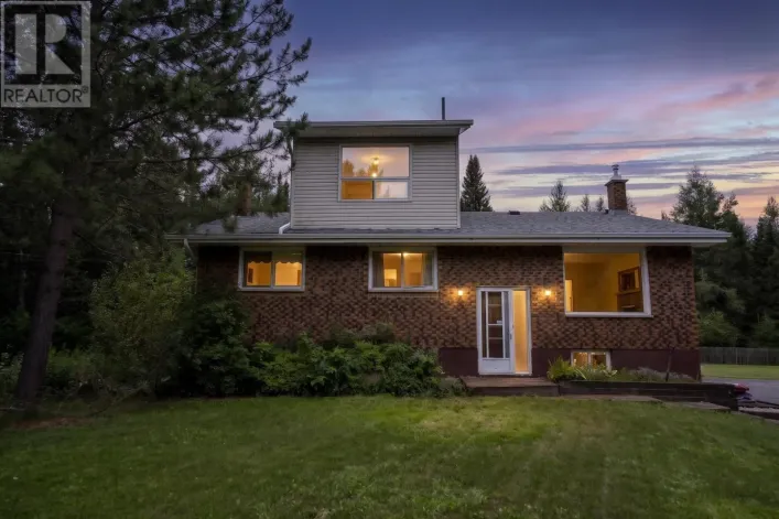 521 ONION LAKE ROAD, Thunder Bay