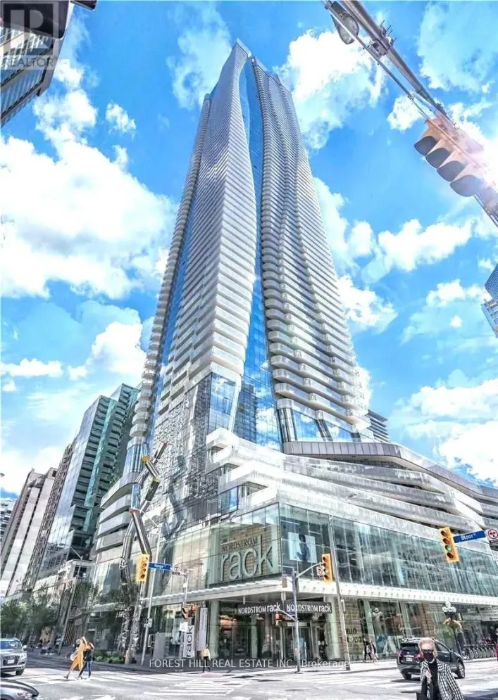 Apartment for rent: 5210 - 1 BLOOR STREET E, Toronto
