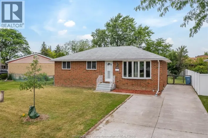 5210 QUEEN ELIZABETH DRIVE, Windsor