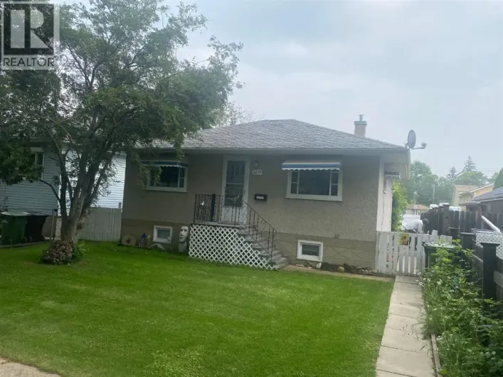 5211 49 Street, Camrose