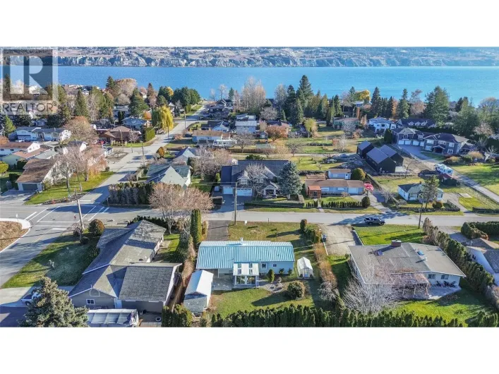 5214 Nixon Road, Summerland