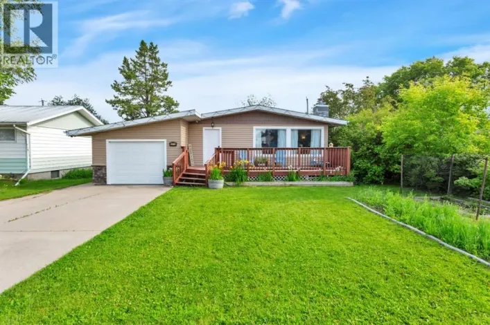 5215 52 Avenue, Eckville