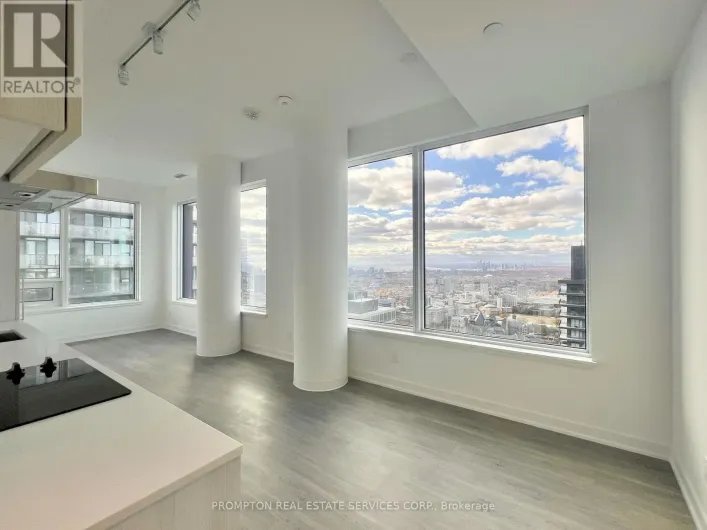 5215 - 8 WELLESLEY STREET W, Toronto