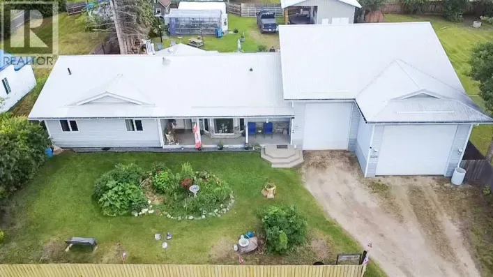 5216 51 Avenue, Valleyview