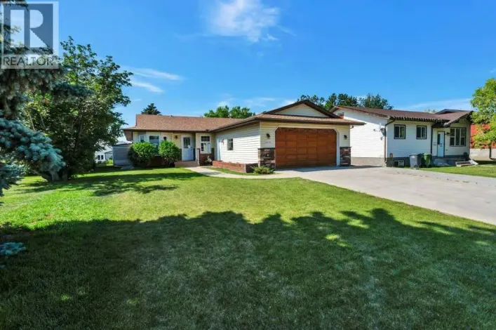 5217 46 Avenue, Rimbey