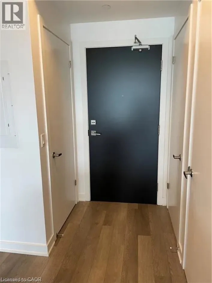 5220 DUNDAS Street Unit# 412, Burlington