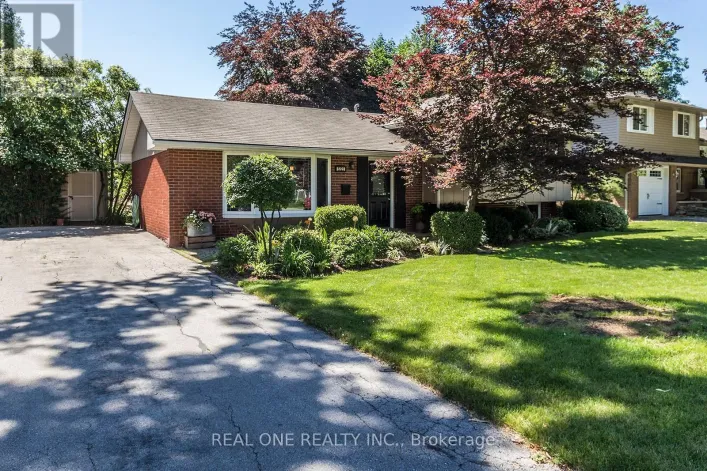 5222 BROMLEY ROAD, Burlington