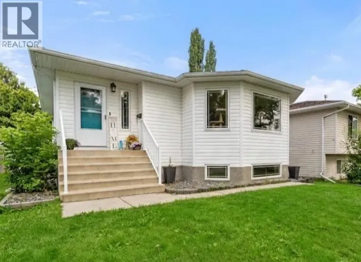 5224 43 Street, Camrose