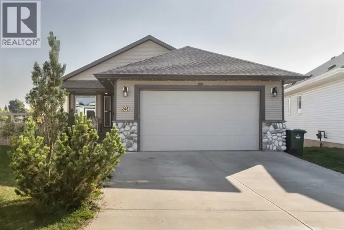 5224 48 StreetClose, Innisfail