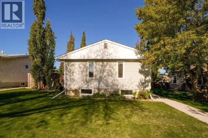 5226 50 Street, Camrose
