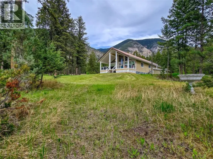 5226 Juniper Heights Road, Invermere