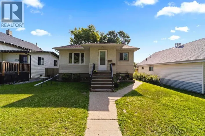 5229 50 Street, Camrose