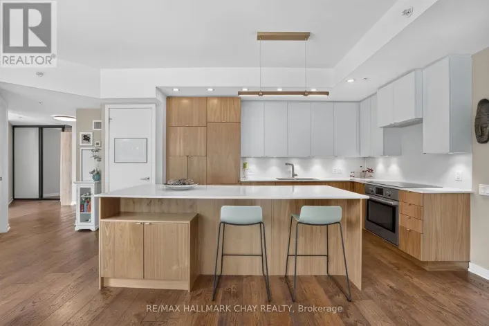 523 - 38 HOWARD PARK AVENUE, Toronto