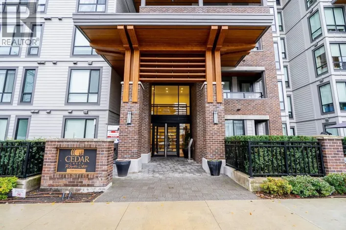 523 7599 15TH STREET, Burnaby