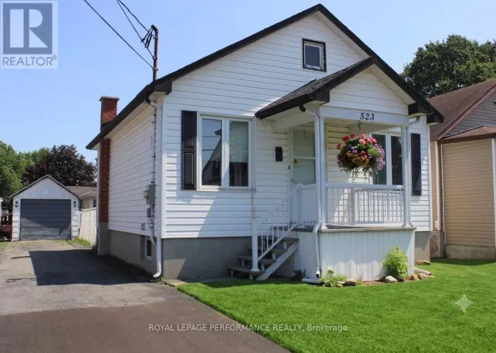 523 BEDFORD STREET, Cornwall