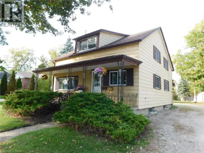 523 BROAD Street E, Dunnville