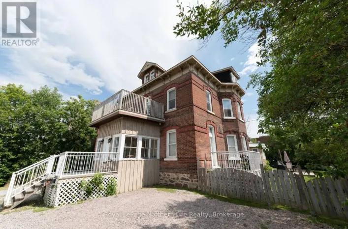 523 SHERBROOKE STREET, North Bay