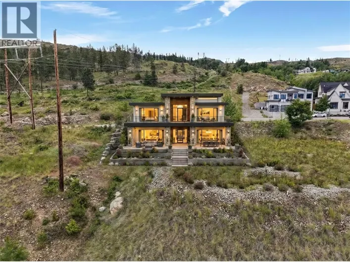 523 Trumpeter Road, Kelowna