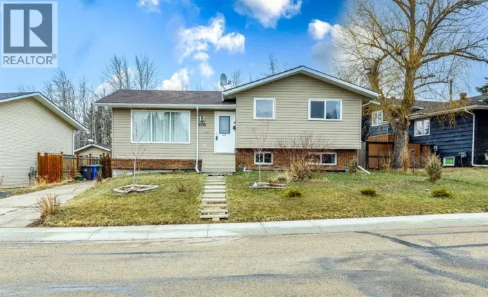 5232 38 StreetCrescent, Innisfail
