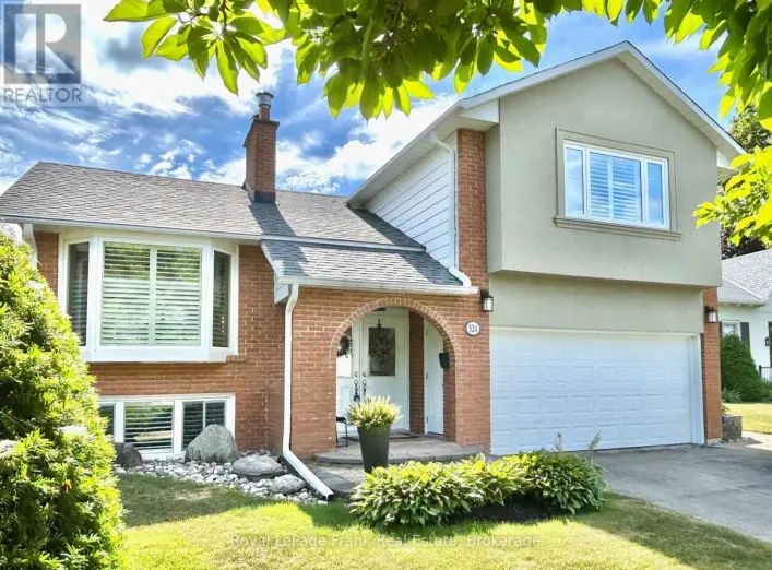 524 CENTRE STREET N, Whitby