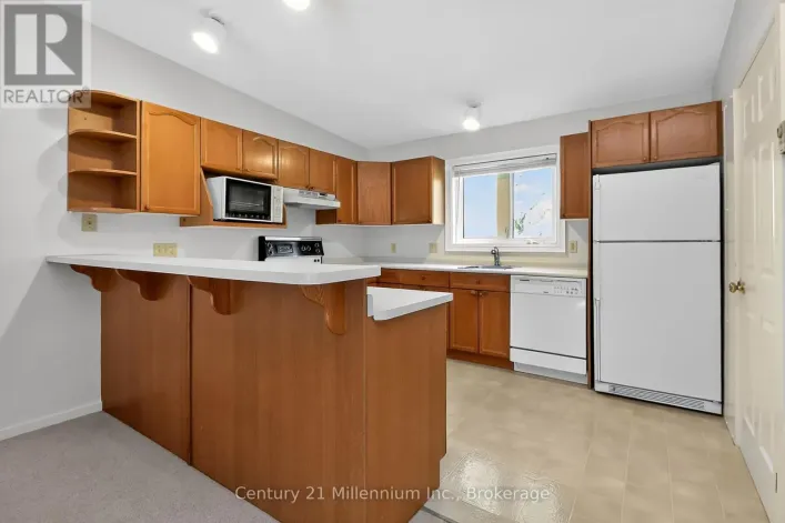 524 OXBOW CRESCENT, Collingwood