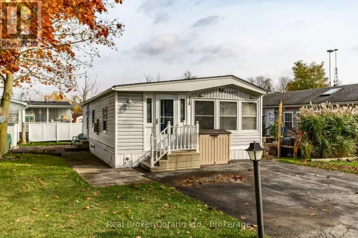 Mobile Home for sale: 524 POPLAR PLACE, Centre Wellington