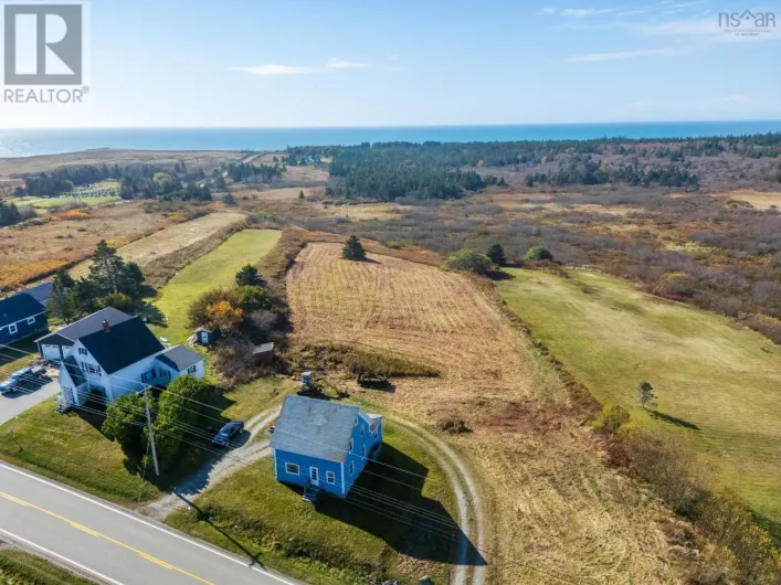 5241 Highway 1, Salmon River