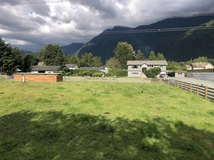 52464 YALE ROAD|Rosedale, Rosedale